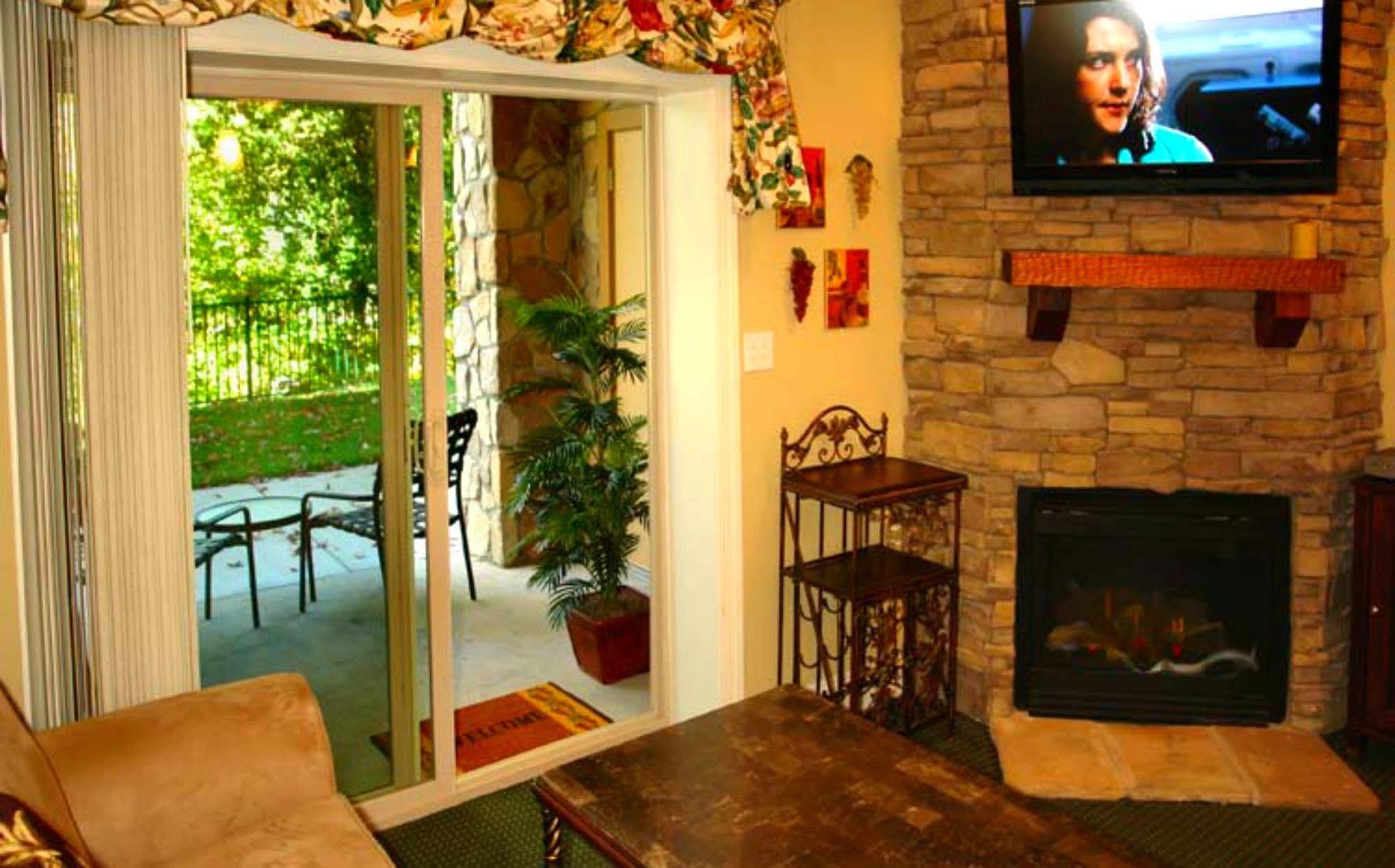 גטלינבורג Summit Manor Condominiums מראה חיצוני תמונה
